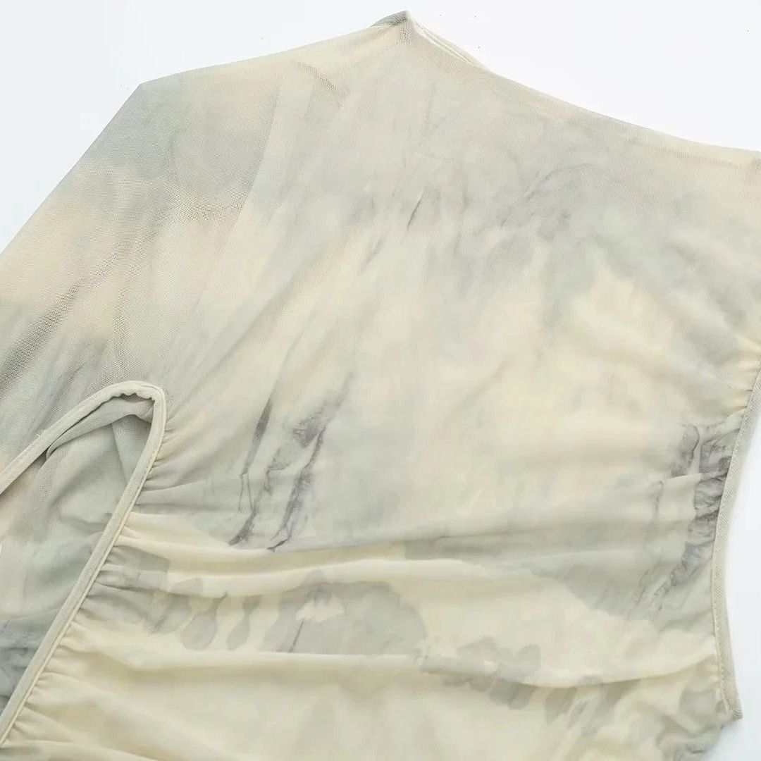 Aura | Vestido Midi Asimétrico de Tul Estampado con Manga Única