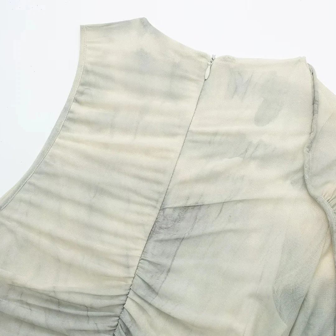 Aura | Vestido Midi Asimétrico de Tul Estampado con Manga Única